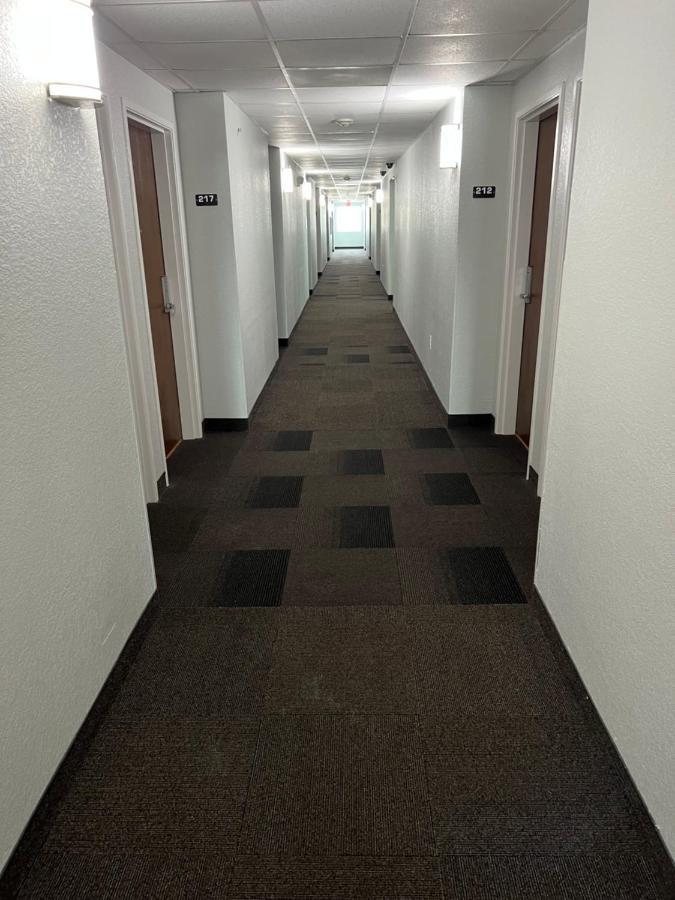 埃尔里诺6号汽车旅馆 El Reno 外观 照片